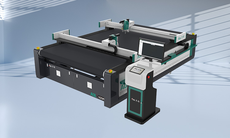 Carbon fibre cloth fabric cutting machine