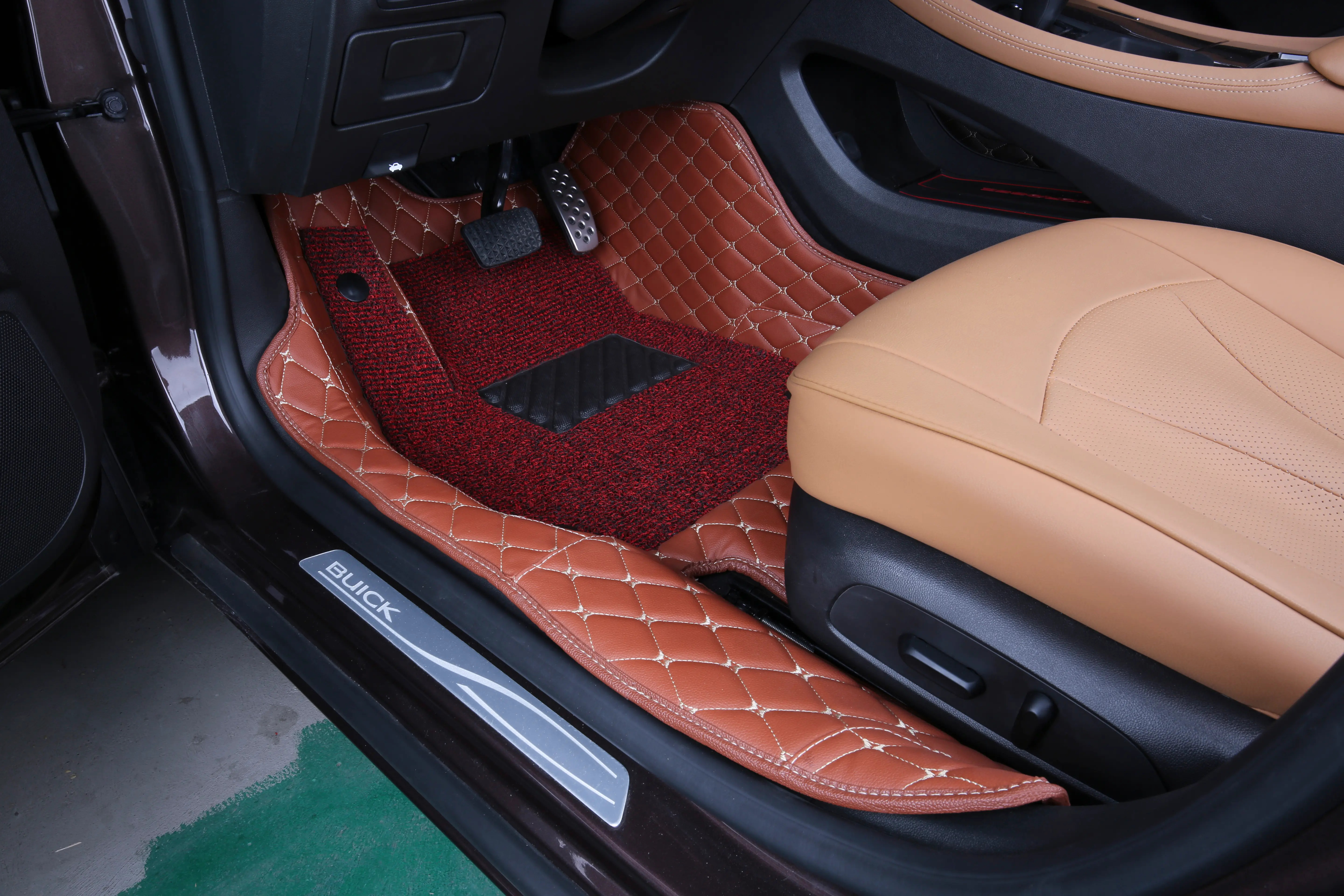 Car floor mat